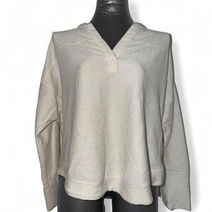 Unbranded Women's Cream and White T-shirt